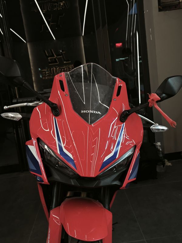 二手本田CBR400R