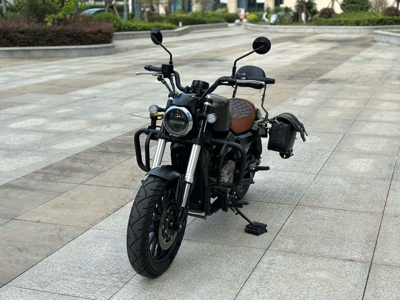 二手QJMOTOR闪300