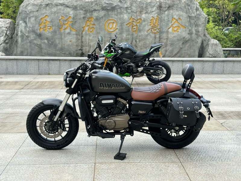 二手QJMOTOR闪300
