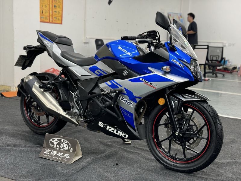 二手豪爵铃木GSX250R