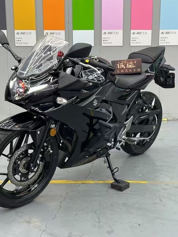 二手豪爵铃木GSX250R