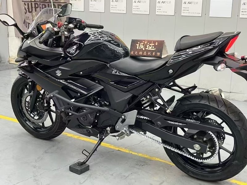 二手豪爵铃木GSX250R