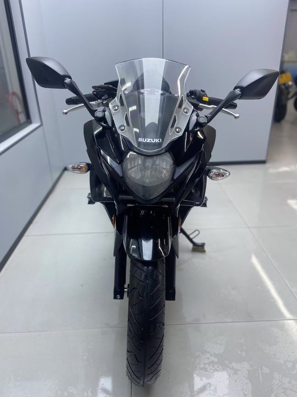 二手豪爵铃木GSX250R