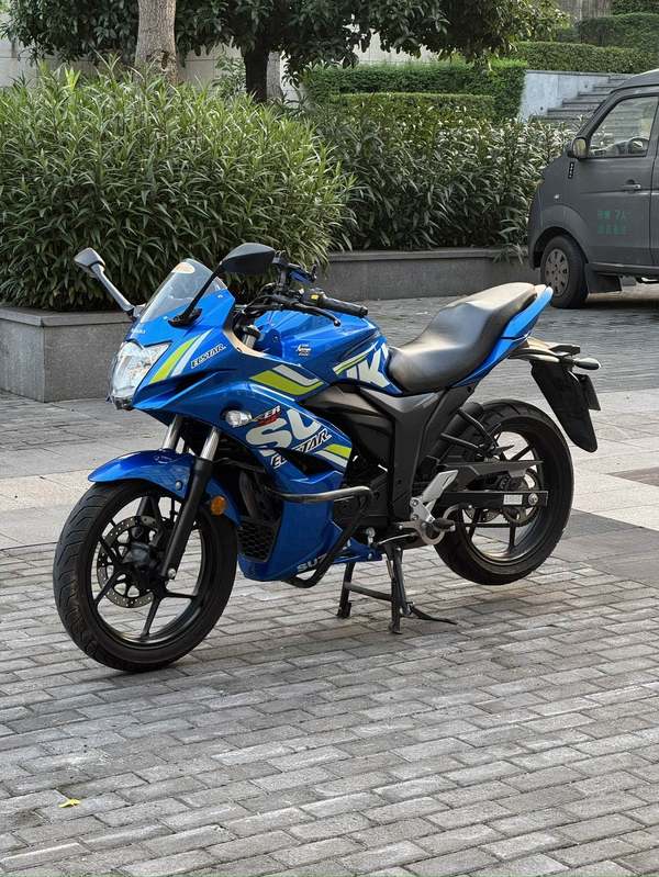 二手济南铃木极客飒 Gixxer 155