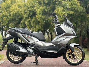 二手三阳哈士奇 Husky ADV300
