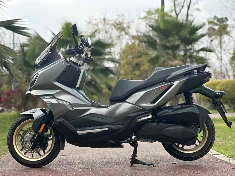 二手三阳哈士奇 Husky ADV300