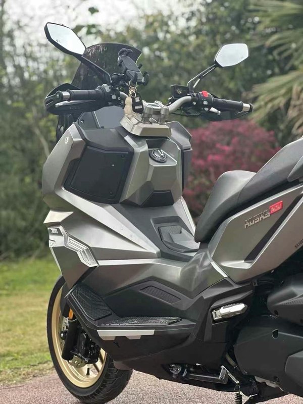 二手三阳哈士奇 Husky ADV300