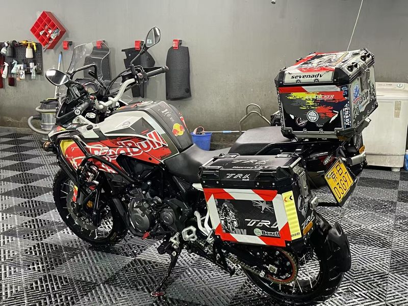 二手贝纳利金鹏 TRK502