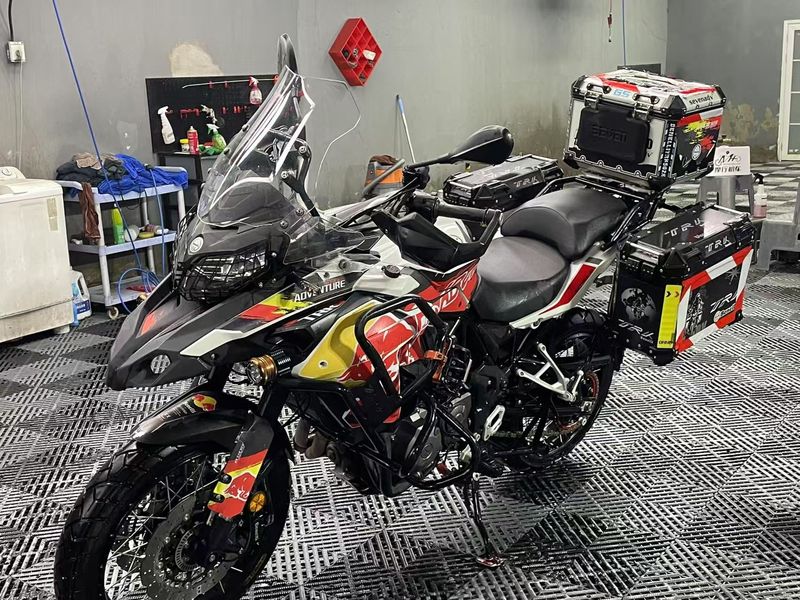 二手贝纳利金鹏 TRK502