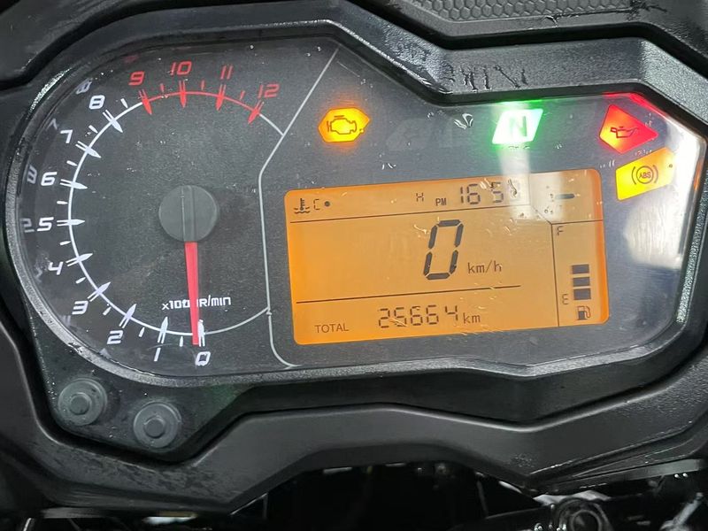 二手贝纳利金鹏 TRK502