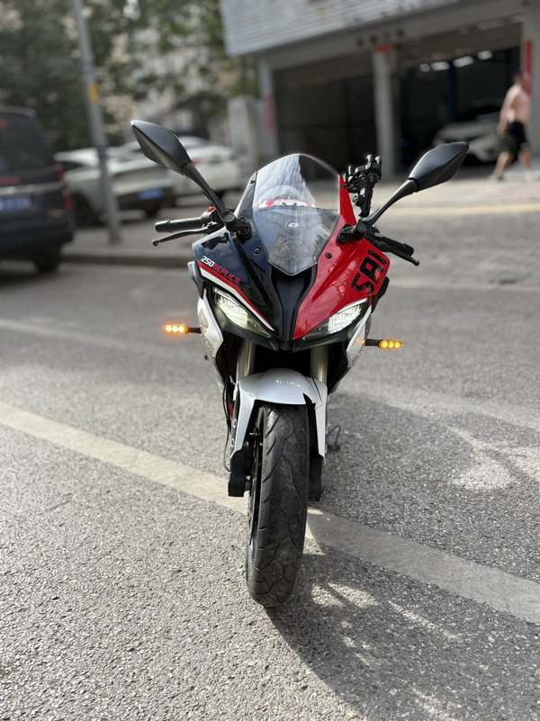 二手QJMOTOR赛250