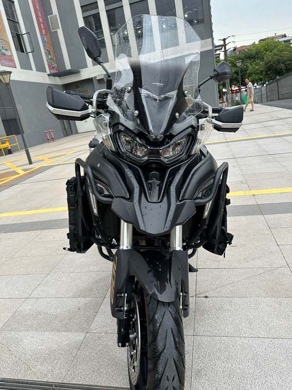 二手贝纳利TRK702