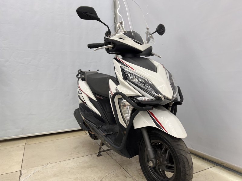 二手新大洲本田裂行 RX125Fi