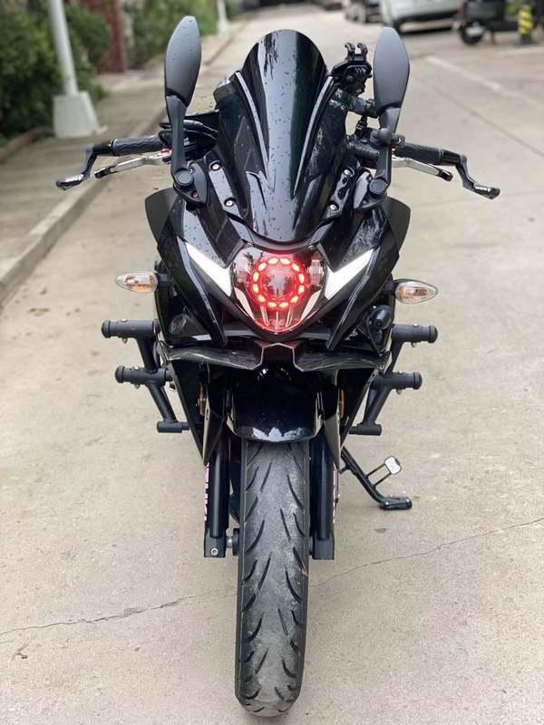 二手豪爵铃木GSX250R