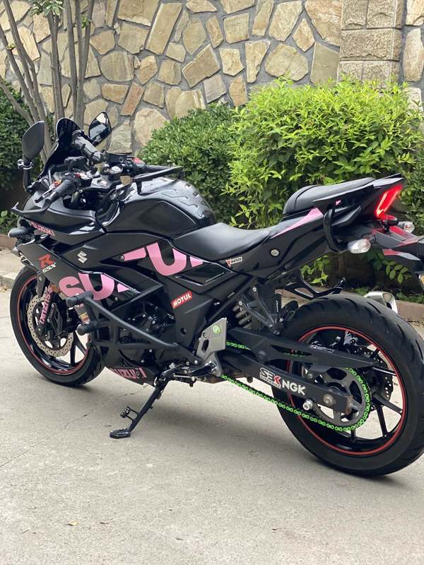 二手豪爵铃木GSX250R