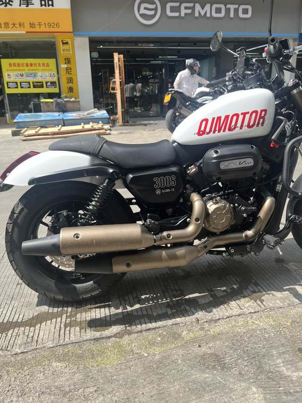 二手QJMOTOR闪300