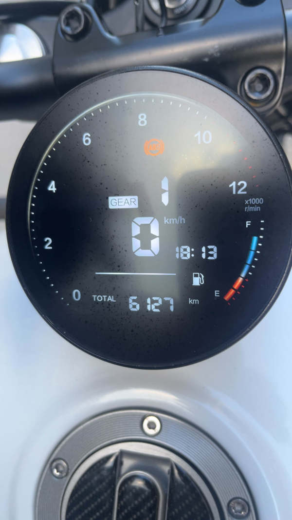 二手QJMOTOR闪300