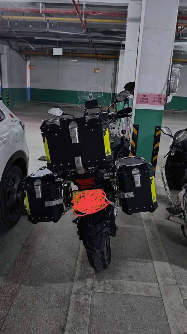 二手贝纳利金鹏 TRK502