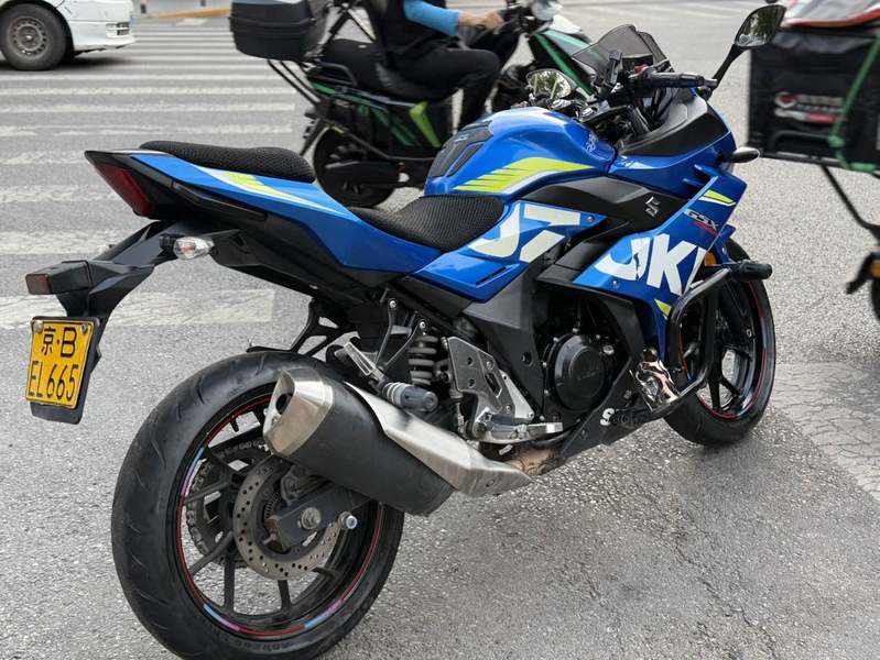 二手豪爵铃木GSX250R