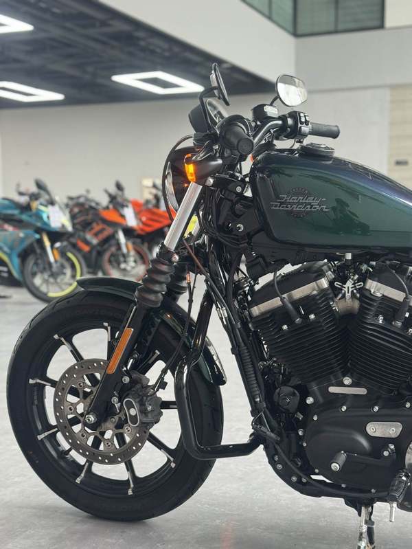 二手哈雷戴维森Iron883 硬汉