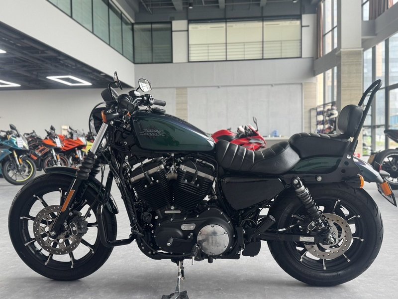 二手哈雷戴维森Iron883 硬汉