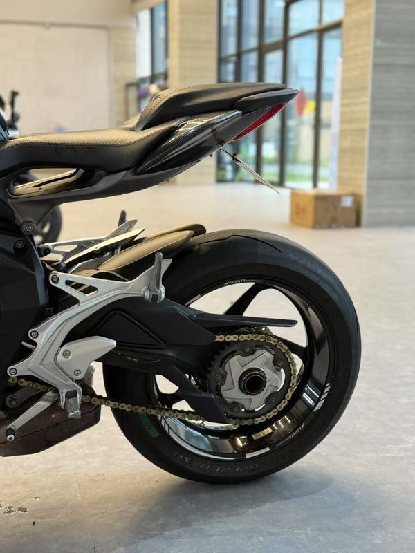 二手奥古斯塔Brutale 800