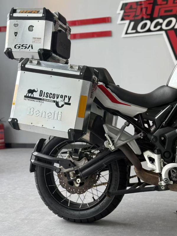 二手贝纳利金鹏 TRK502