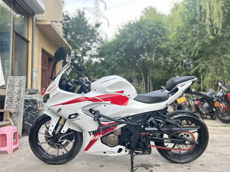 二手QJMOTOR赛250