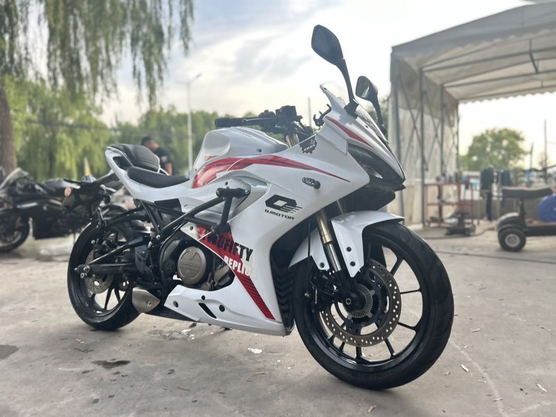二手QJMOTOR赛250
