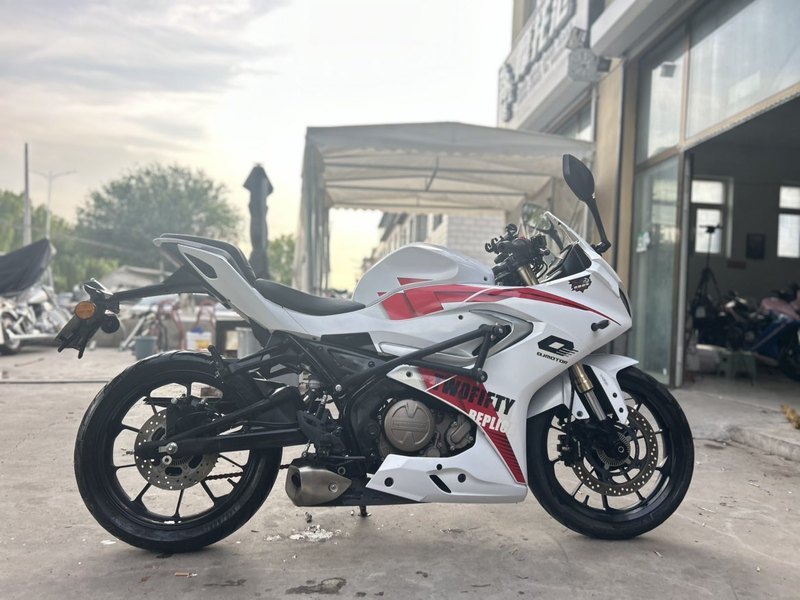二手QJMOTOR赛250