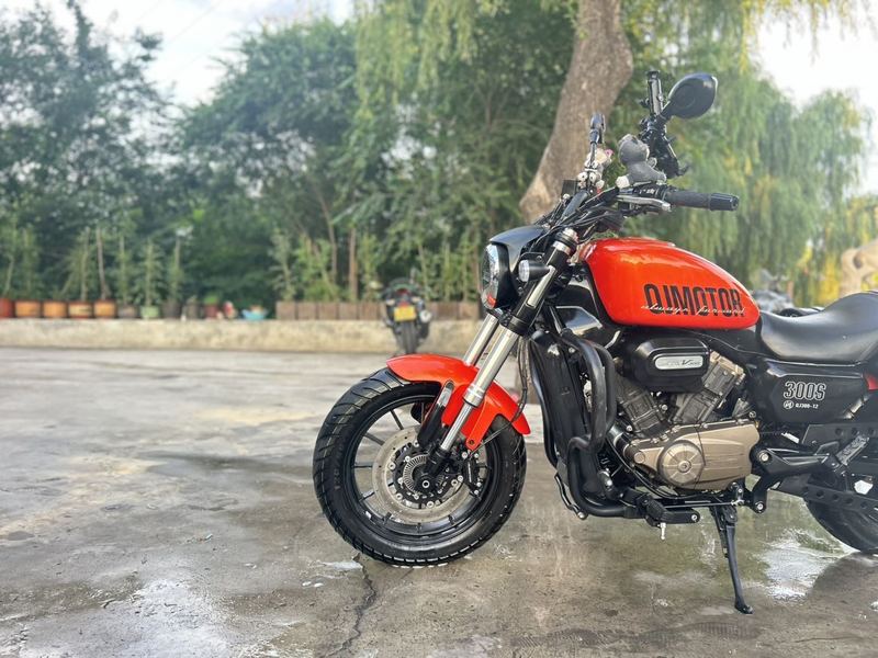 二手QJMOTOR闪300