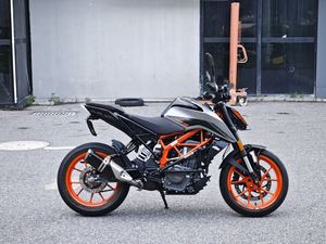 二手KTMR2R390 Duke