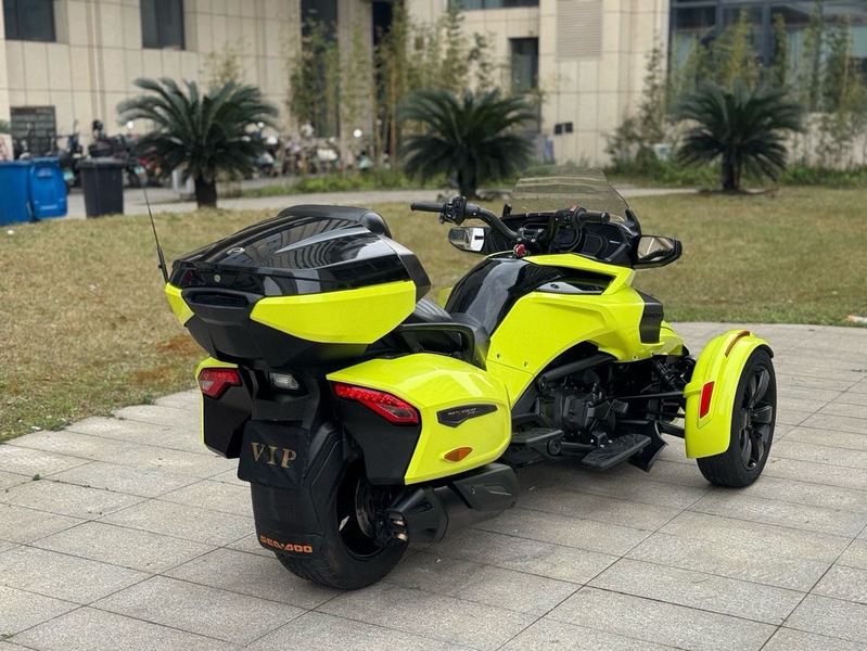 二手庞巴迪Spyder F3 