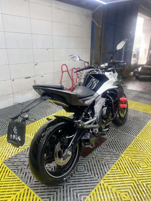 二手春风400NK
