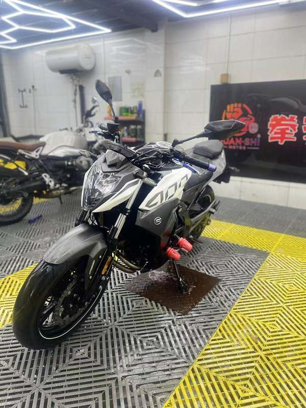 二手春风400NK