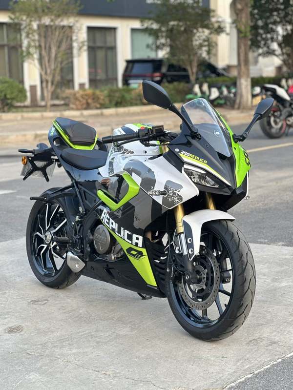 二手QJMOTOR赛250