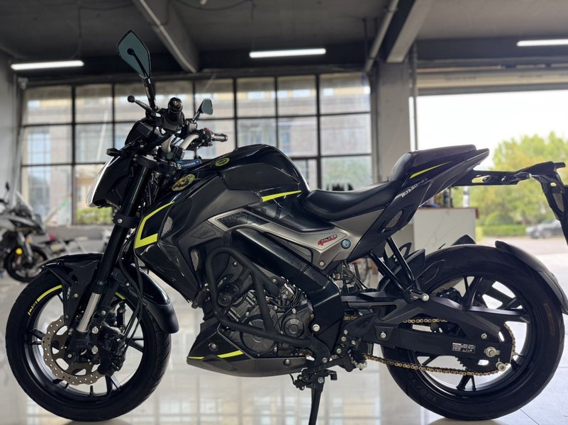 二手贝纳利小迅龙 BN150S