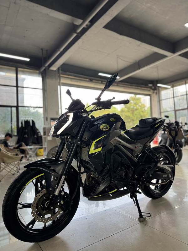 二手贝纳利小迅龙 BN150S