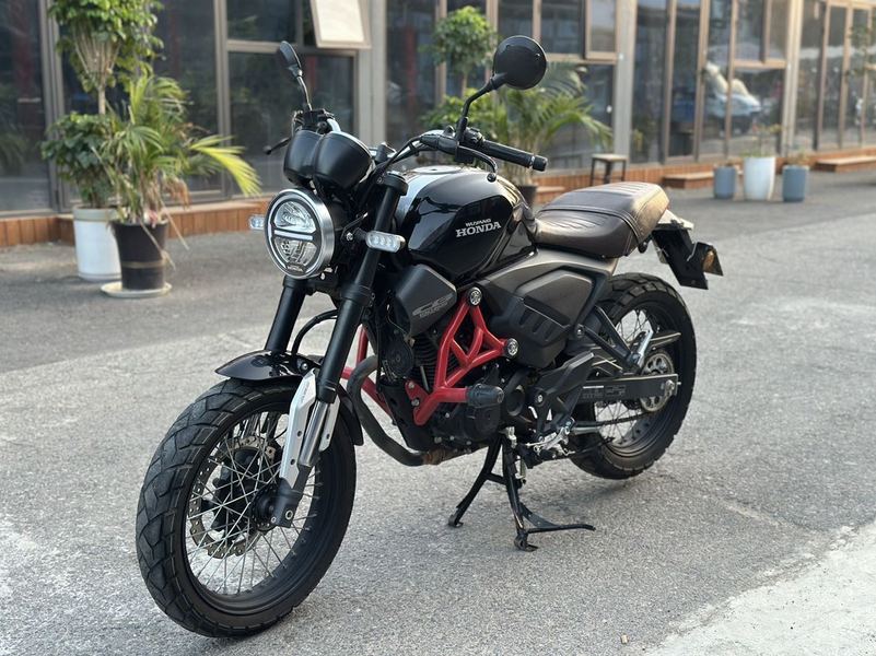 二手五羊本田鸷道 CB190SS
