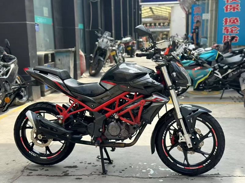 二手贝纳利红宝龙 TNT150i