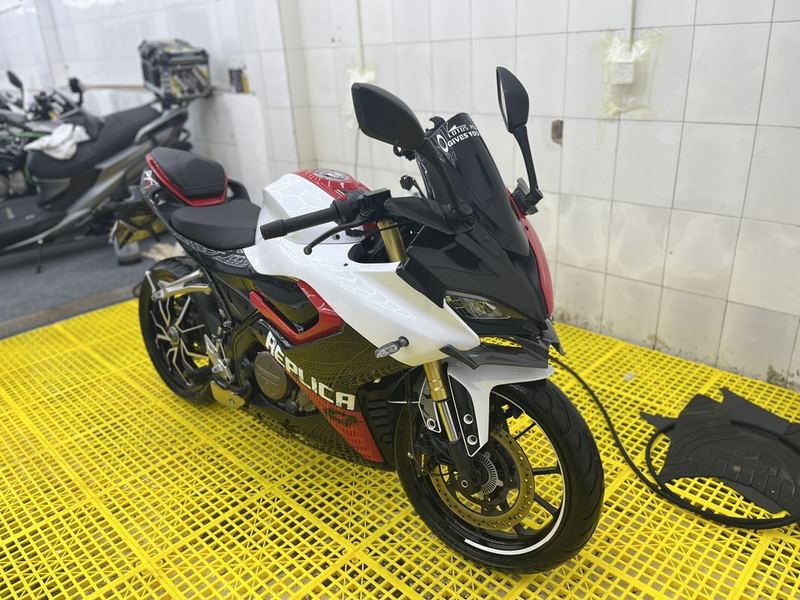 二手QJMOTOR赛250