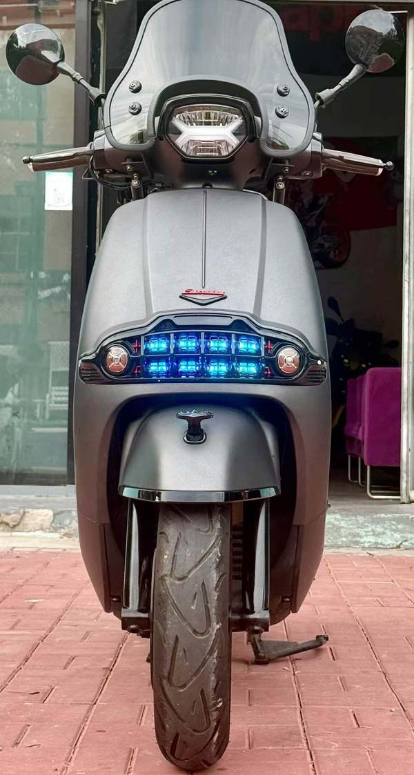 二手维多利亚Sixties 250Si
