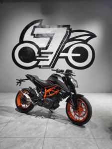 二手KTMR2R390 Duke