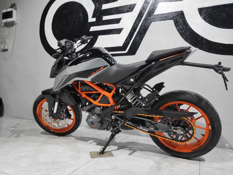 二手KTMR2R390 Duke