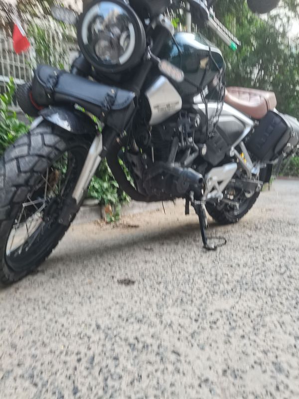 二手五羊本田鸷道 CB190SS