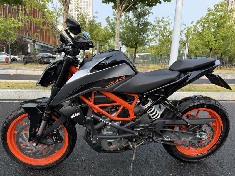 二手KTMR2R390 Duke