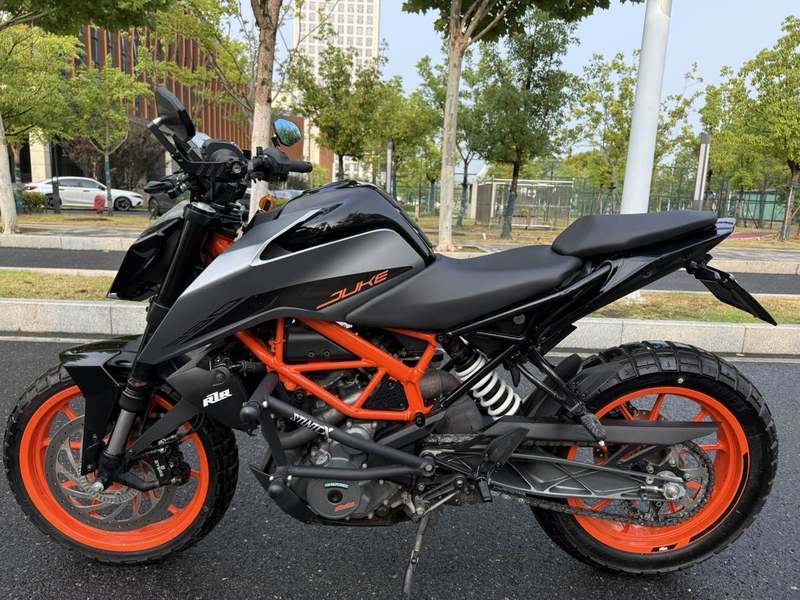 二手KTMR2R390 Duke