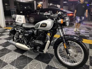 二手贝纳利帝国 imperiale 400
