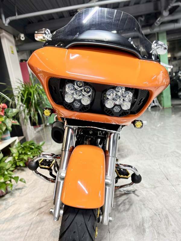 二手哈雷戴维森大道滑翔 Street Glide