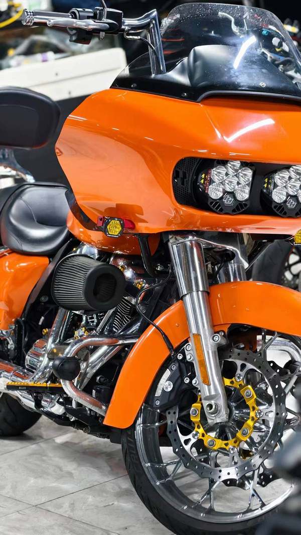 二手哈雷戴维森大道滑翔 Street Glide